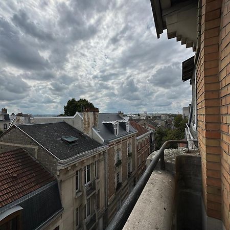 Apartamento Faro, Vue Sur La Cathedrale Reims Exterior foto