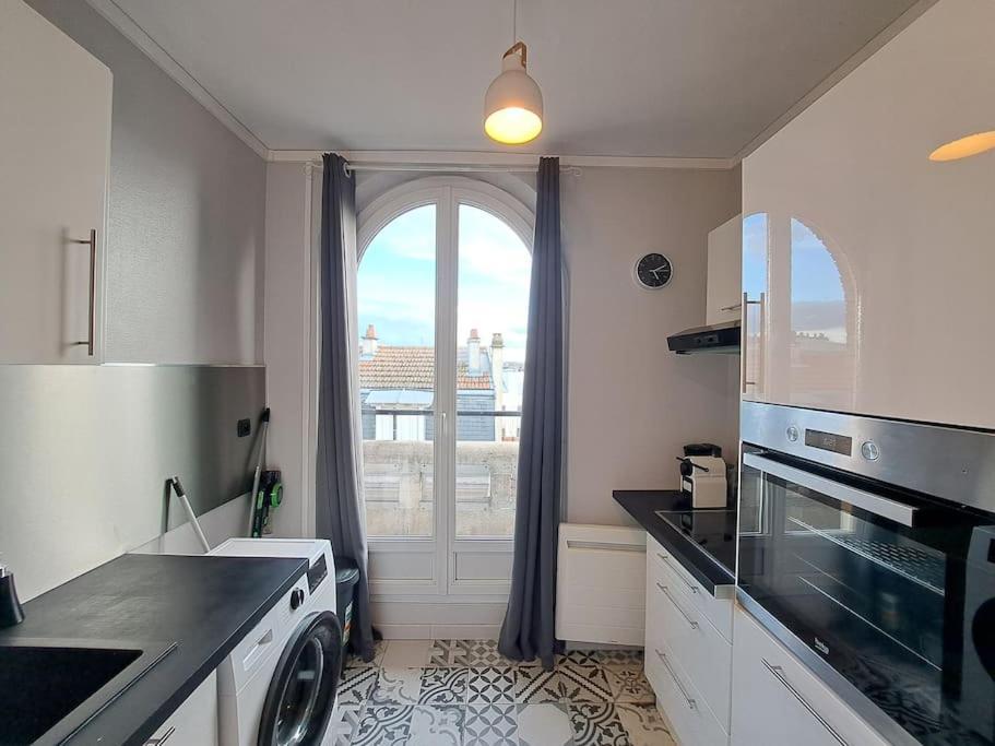 Apartamento Faro, Vue Sur La Cathedrale Reims Exterior foto