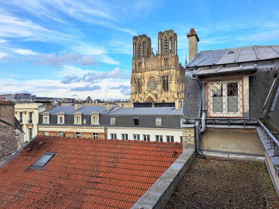 Apartamento Faro, Vue Sur La Cathedrale Reims Exterior foto